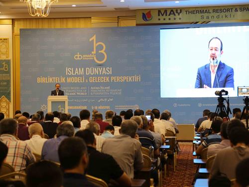 İSLAM DÜNYASI BİRLİKTELİK MODELİ VE GELECEK PERSPEKTİFİ