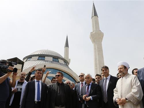 Karabük Üniversitesi Camii I Cuma Hutbesi I 27.04.2016