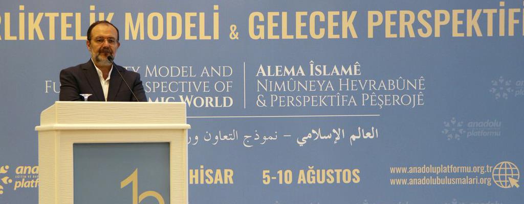 İSLAM DÜNYASI BİRLİKTELİK MODELİ VE GELECEK PERSPEKTİFİ AÇILIŞ KONUŞMASI